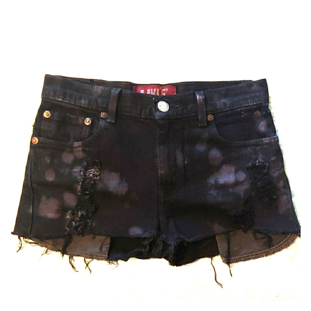Levi's Cutoffs size 27